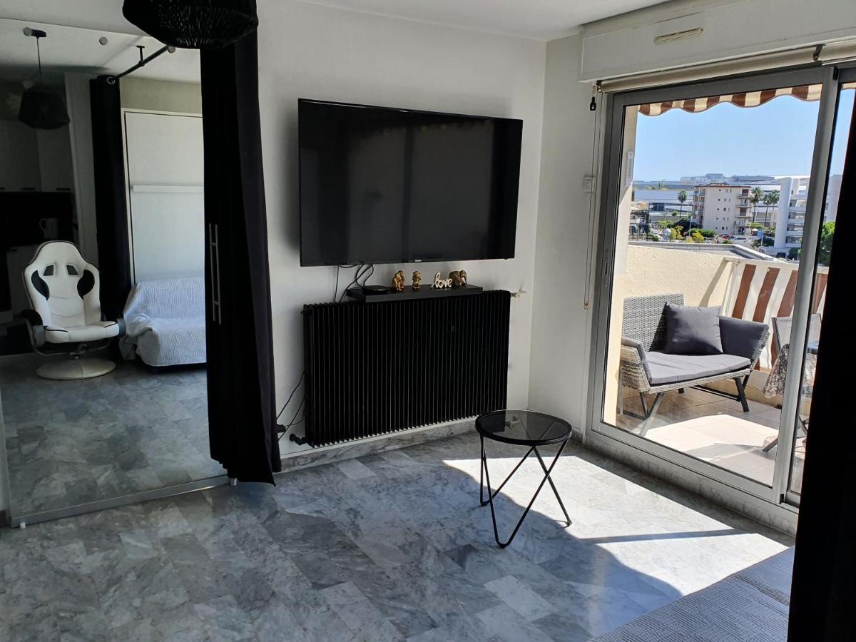 Superbe Appartement Plage Saint-Laurent Du Var Dış mekan fotoğraf
